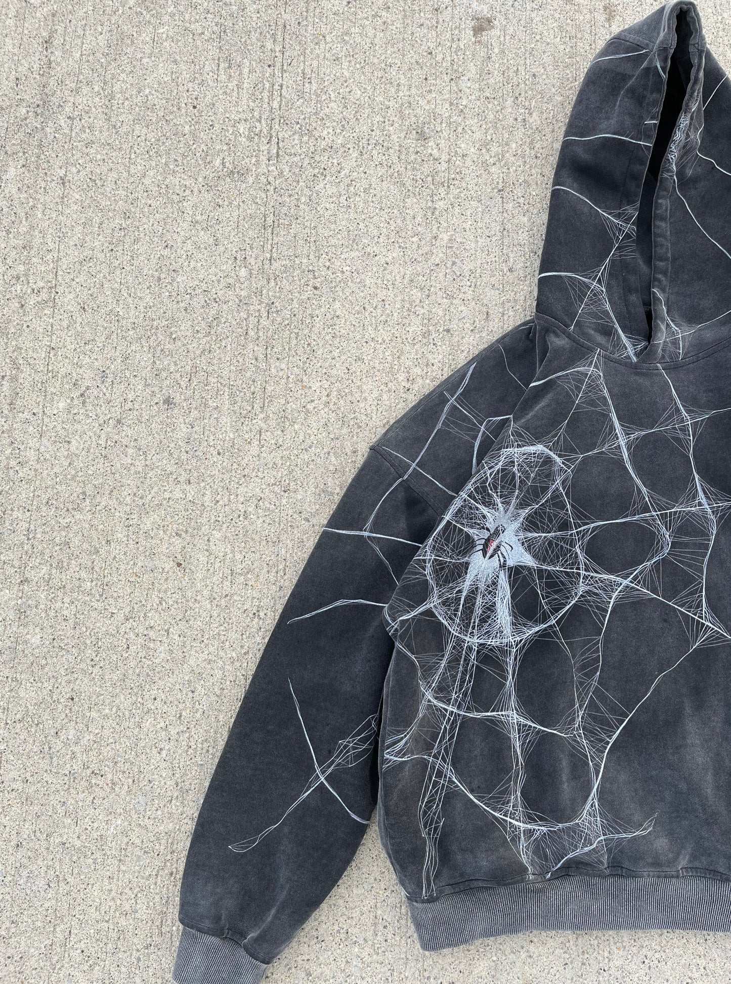 "SPIDER" PULLOVER (COAL)